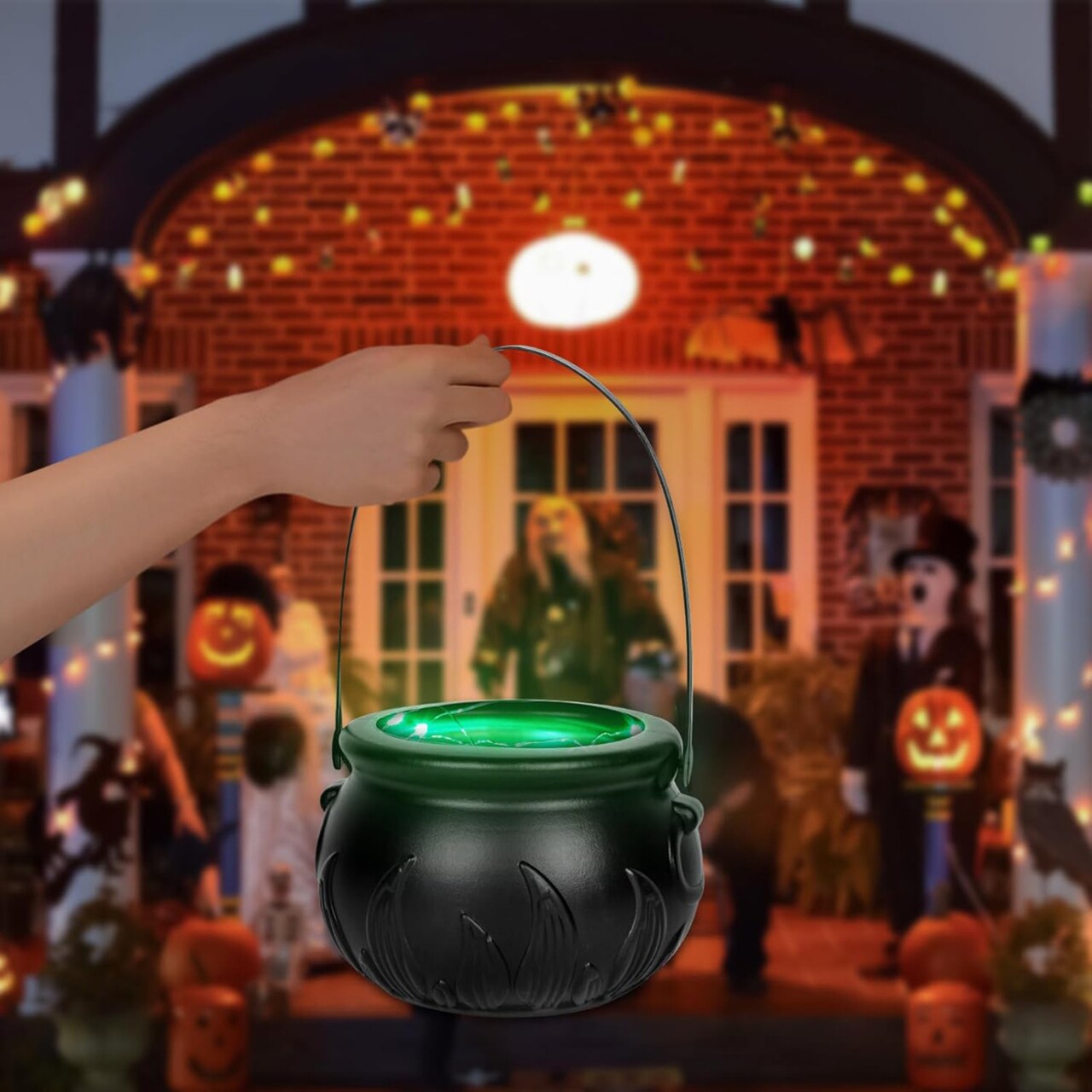 Halloween Witch Cauldron With Shand Trick Or Treat Candy Bowl With Light Plastic Black Kettle Halloween Bucket Party